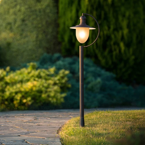 Lucide ARUBA - Mastleuchte - Ø 25 cm - 1xE27 - IP44 - Rostfarbe - Atmosphäre 1